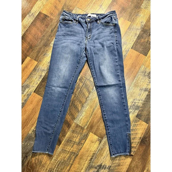 KanCan Womens Dark Wash Mid Rise Distressed Stretch Skinny Jeans 9/28 - Picture 1 of 8